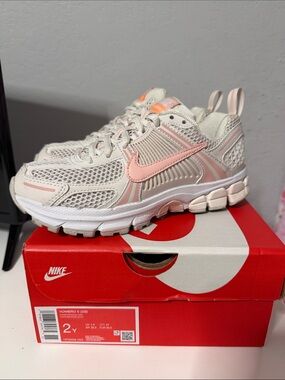 Nike Kids' Light Pink and White Mesh Sneakers